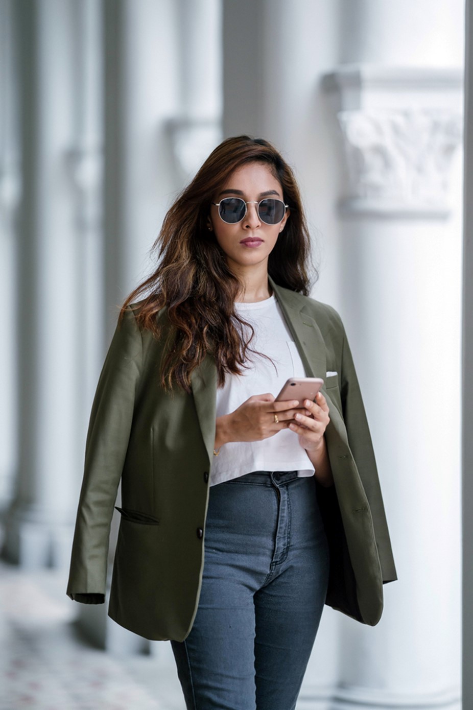 Grab Some Staples of Casual-chic Style